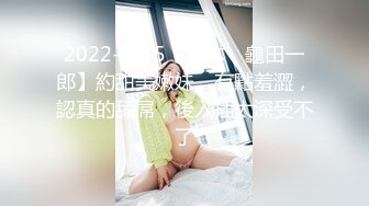 私人订制 性感浅花色内衣 面容清秀身材苗条多姿 多面视角演绎完美身材极致展现