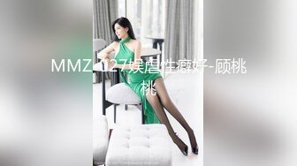  网红小美女小改改吖酒店约粉丝做爱，道具两三样先把骚穴玩湿了好插入，干的嗷嗷叫！