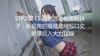 福利姬『岁酱』 JK水手服双马尾学生妹裸足调教 假JJ深喉口交 黑丝袜大长吊入穴抽插自慰流白浆