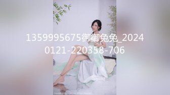 《小王胖子》新人老哥约操极品风骚美女，口活一流