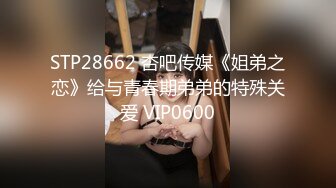 奶丸69带00后KTV包房群P，手上拿着AD钙，嘴里含着鸡巴被射精，淫叫的时候把话筒凑上去也太搞了