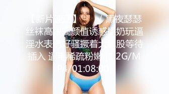 理发店熟女老板娘 小伙一手摸奶 一手摸逼 小伙子没有忍住 一下就口爆了